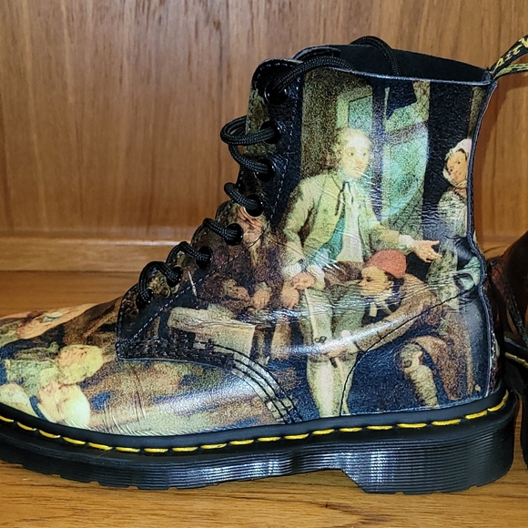 Dr. Martens Black Lace-Up Boots - Picture 4 of 10